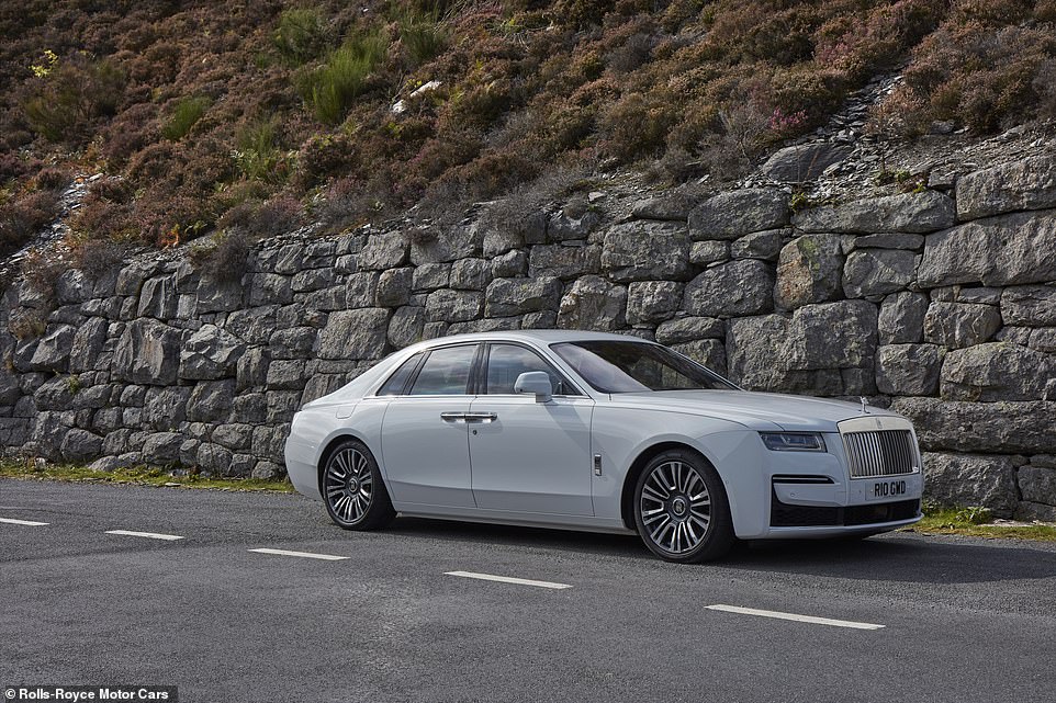 Rolls-Royce might have wanted to design a car that doesn't come across as brash, but that doesn't mean it fails to have a presence