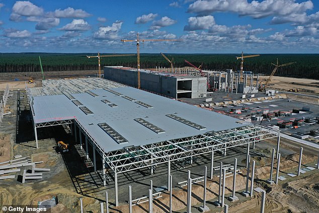 Europe is improving its position on the supply chain, with a boom in cell plants across the continent. Tesla is currently building its Gigafactory 4 vehicle plant in Berlin