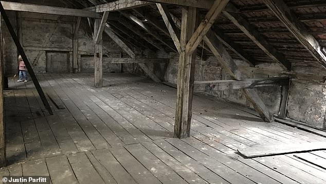 The family eventually had to sell the property undeveloped after a dispute with the contractors