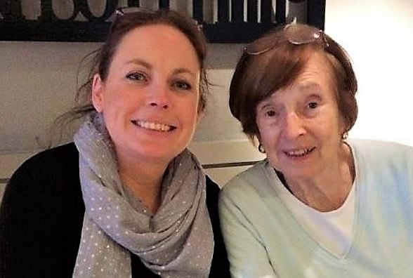 Gas bill fight: Jennie Mepham with her mother, Audrey who died of coronavirus on May 22, aged 86