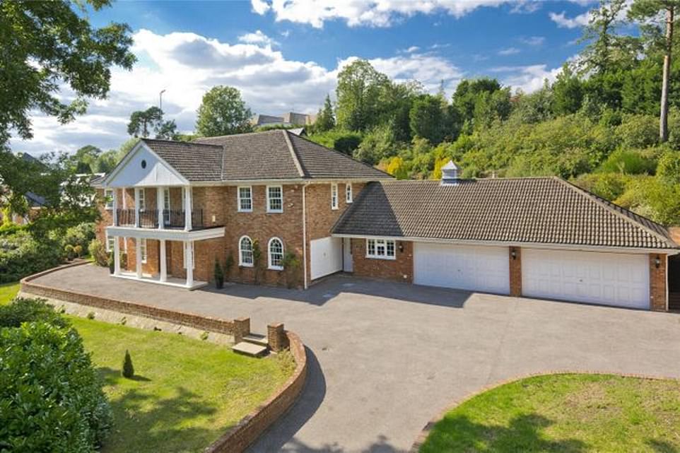 4) Camp End Road in Weybridge, Surrey, has an average property value of £5,442,000. This six-bedroom detached house is on sale for £3.5million